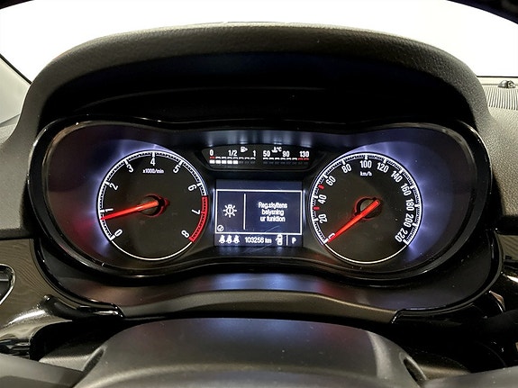 Opel Corsa 10 of 19