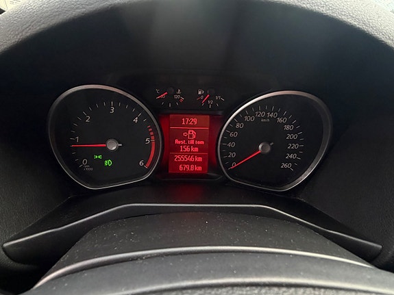 Ford Mondeo 19 of 25