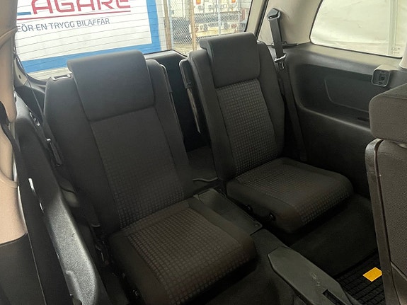 Opel Zafira 11 of 21