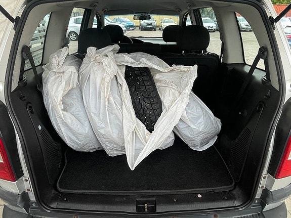 Opel Zafira 8 of 21
