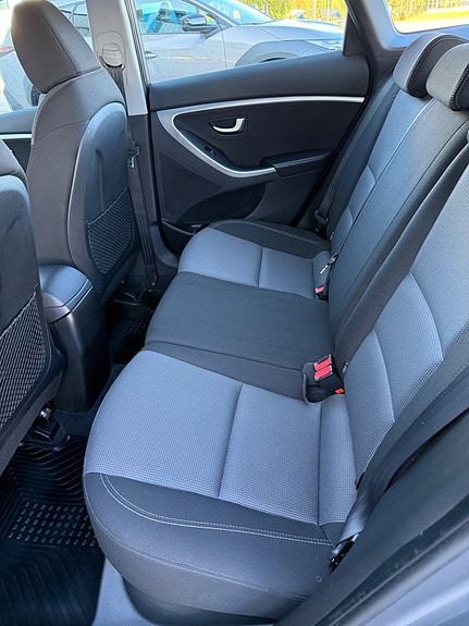Hyundai i30 6 of 9
