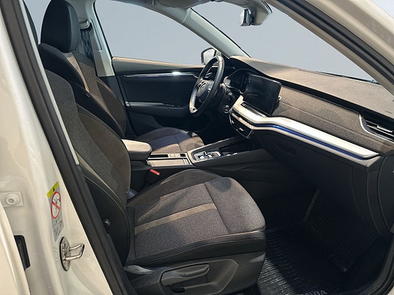 Skoda Octavia Scout 10 of 22