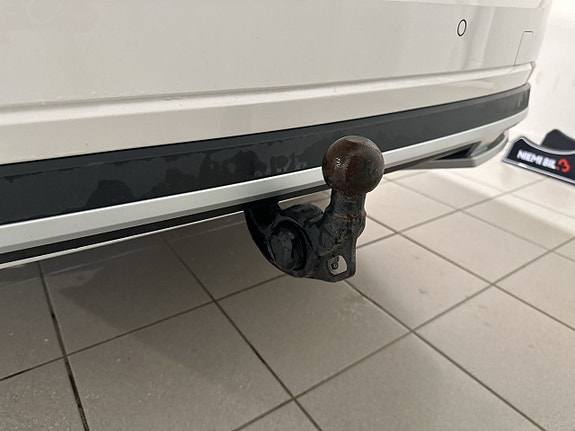 Skoda Octavia Scout 17 of 22
