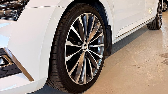 Skoda Superb 4 of 30