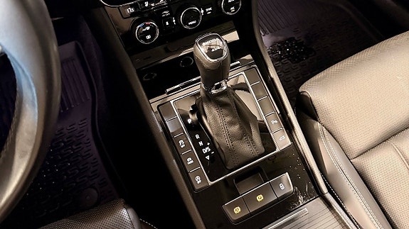 Skoda Superb 16 of 30