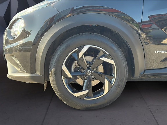 Nissan Juke 7 of 17