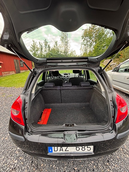 Renault Clio 5 of 8