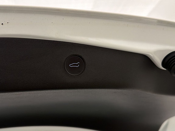 Tesla Model 3 13 of 30