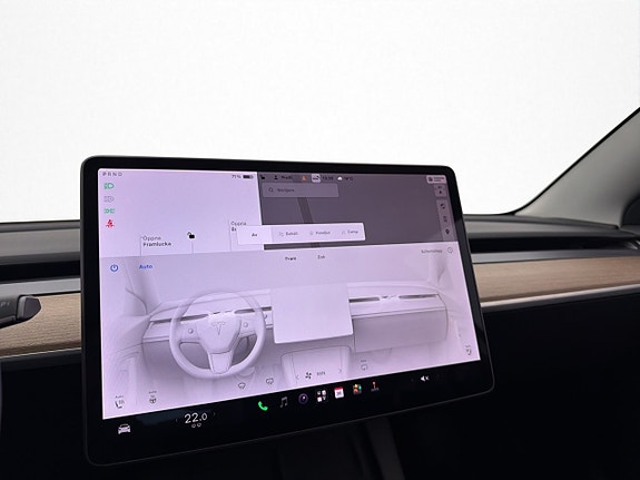 Tesla Model 3 24 of 30