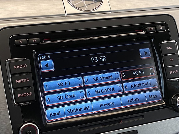 Volkswagen Passat Alltrack 11 of 30