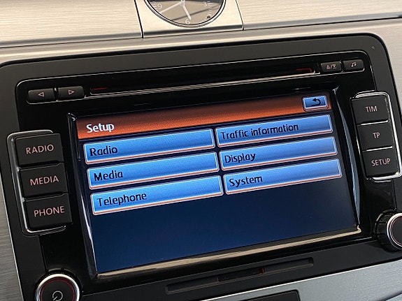 Volkswagen Passat Alltrack 15 of 30