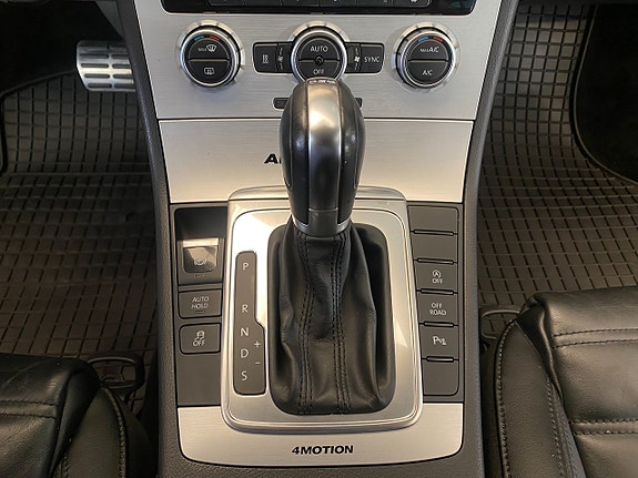Volkswagen Passat Alltrack 30 of 30