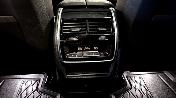 BMW X5 12 of 13