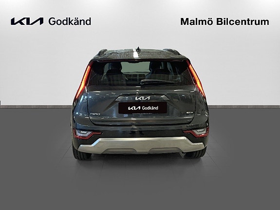 Kia Niro 2 of 18