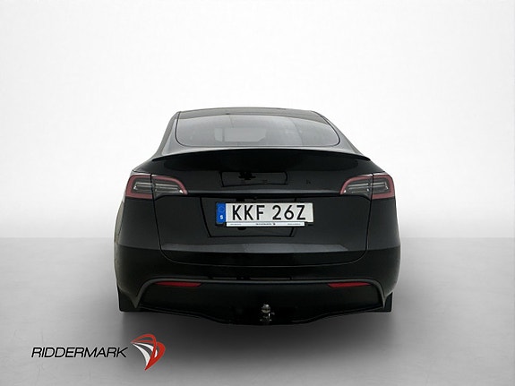 Tesla Model Y 8 of 30
