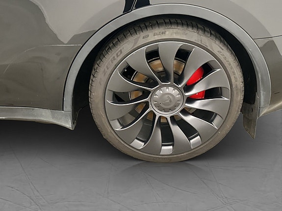 Tesla Model Y 30 of 30