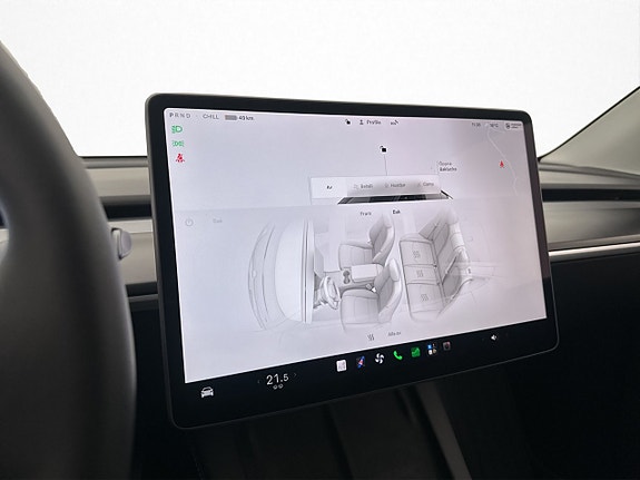 Tesla Model Y 22 of 30
