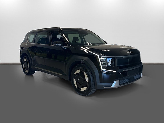 Kia EV9 3 of 24