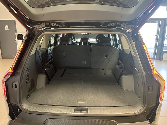 Kia EV9 14 of 24