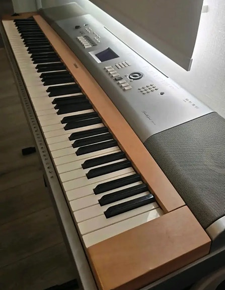 Product image 1 of 2