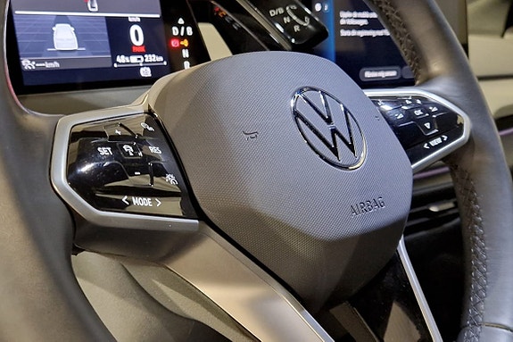 Volkswagen ID.4 9 of 15