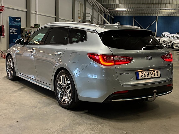Kia Optima 5 of 30