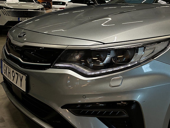 Kia Optima 8 of 30