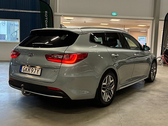 Kia Optima 3 of 30