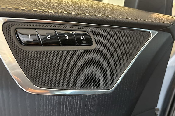 Volvo XC90 22 of 30