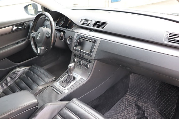 Volkswagen Passat 6 of 9
