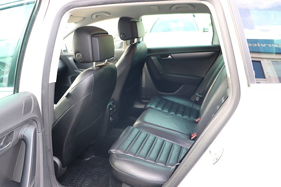 Volkswagen Passat 8 of 9