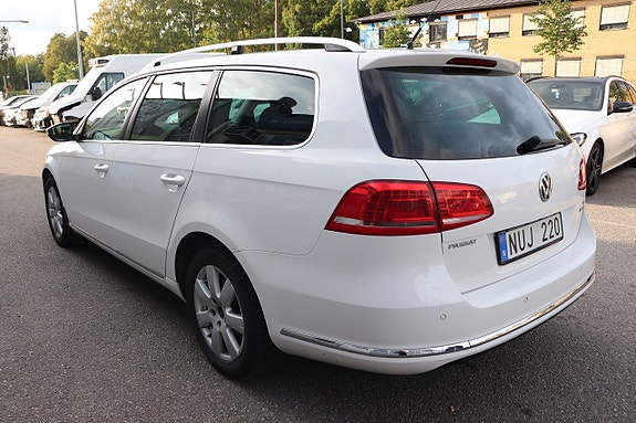 Volkswagen Passat 4 of 9