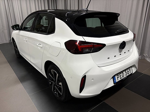 Opel Corsa 3 of 15