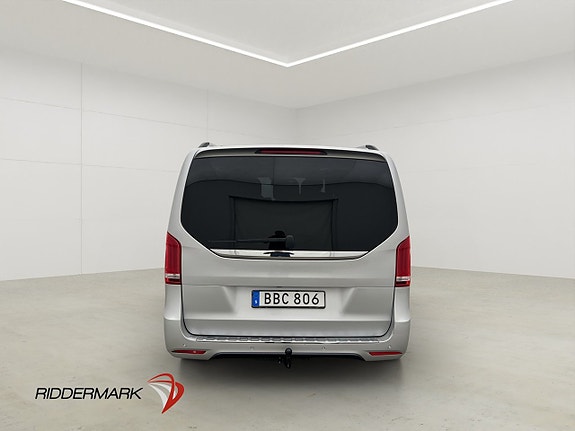 Mercedes-Benz V250 8 of 30