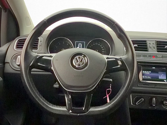 Volkswagen Polo 13 of 25