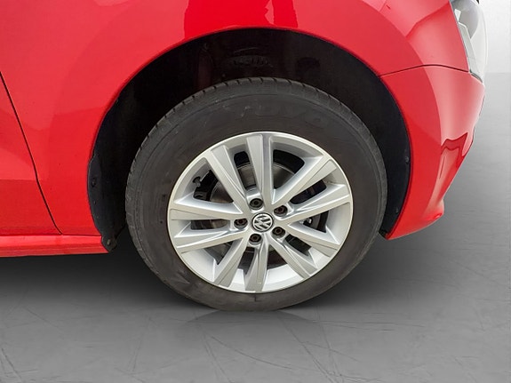Volkswagen Polo 25 of 25