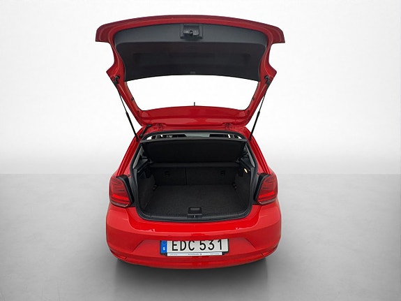 Volkswagen Polo 21 of 25