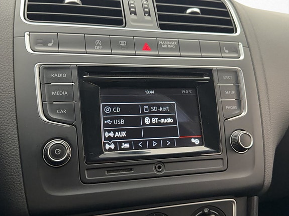 Volkswagen Polo 18 of 25