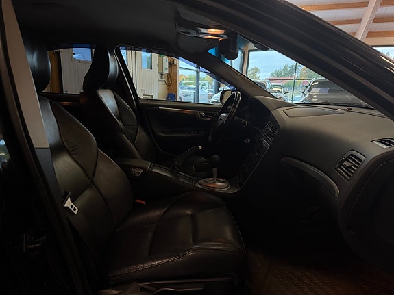 Volvo S60 9 of 12