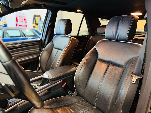 Mercedes-Benz ML300 14 of 21