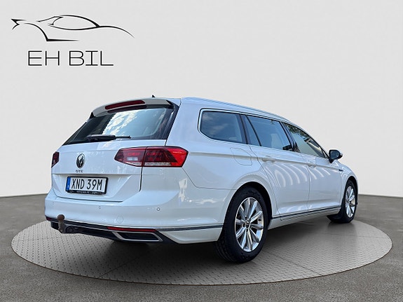 Volkswagen Passat 6 of 18