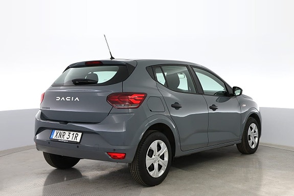 Dacia Sandero 4 of 13