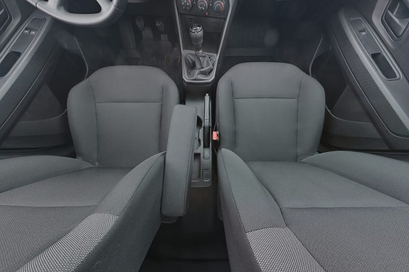 Dacia Sandero 9 of 13