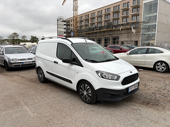 Ford Transit 3 of 4