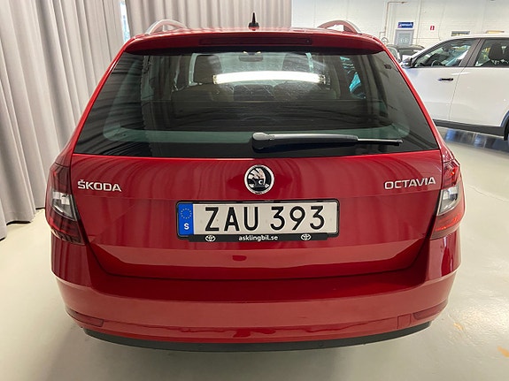 Skoda Octavia 6 of 27