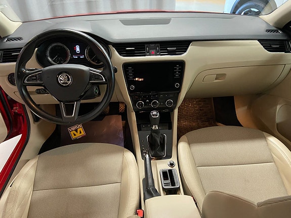 Skoda Octavia 11 of 27