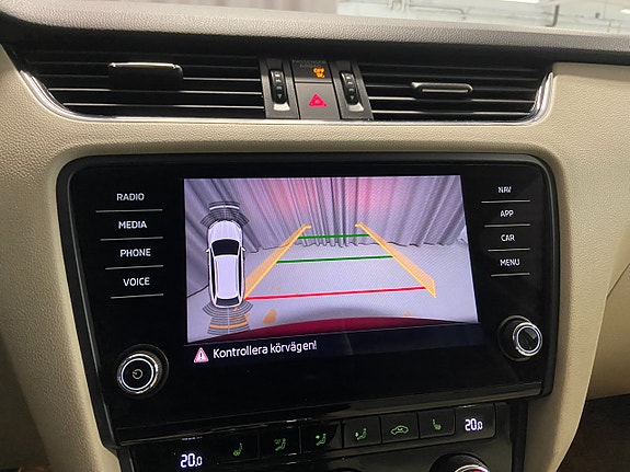 Skoda Octavia 18 of 27