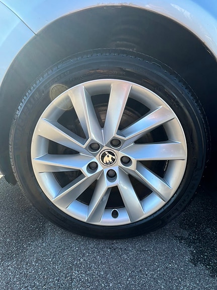 Skoda Superb 5 of 18