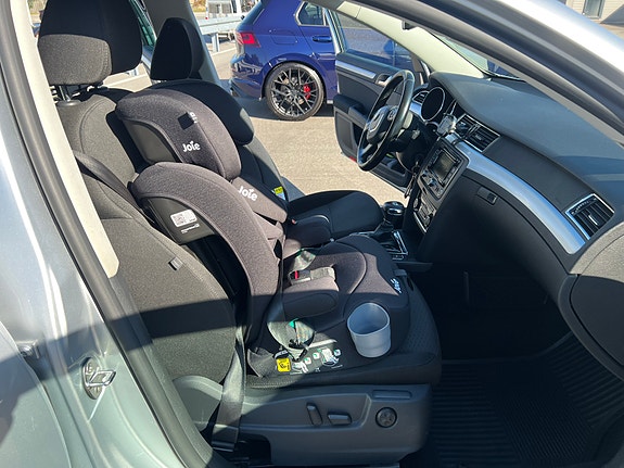 Skoda Superb 11 of 18