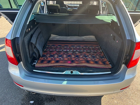 Skoda Superb 18 of 18